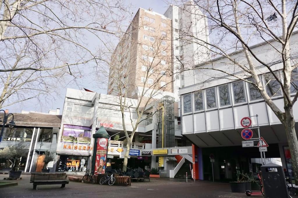 Neu Modernes Apartment In Top Lage, Free Parking Max 1,65M Hoehe Und 1,8M Breite Karlsruhe Buitenkant foto